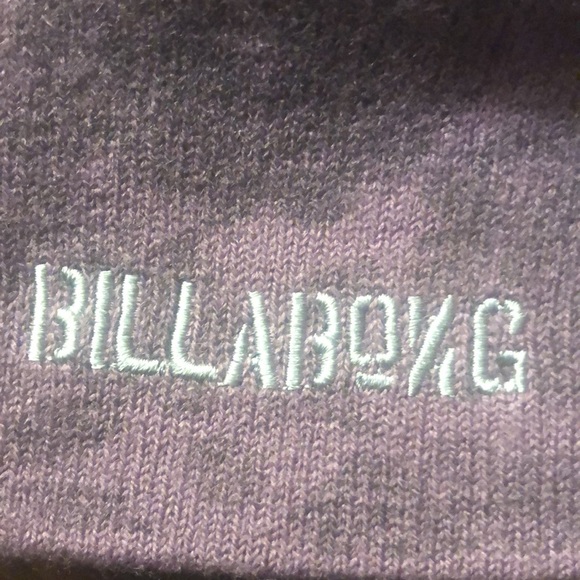 COPY - NWOT Billabong beanie - Picture 2 of 3